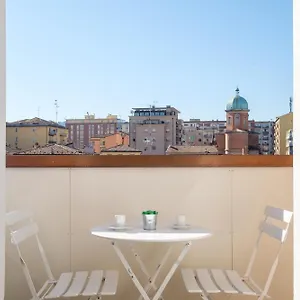 scandellari-apartments-bologna.emilia-romagnahotels.net/